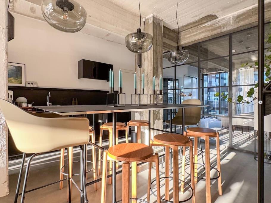 Stunning Industrial-style Loft By The Canals Köpenhamn